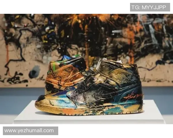 足球巨星贴纸收藏大融合 一场关于球场英雄与潮流文化的跨界碰撞